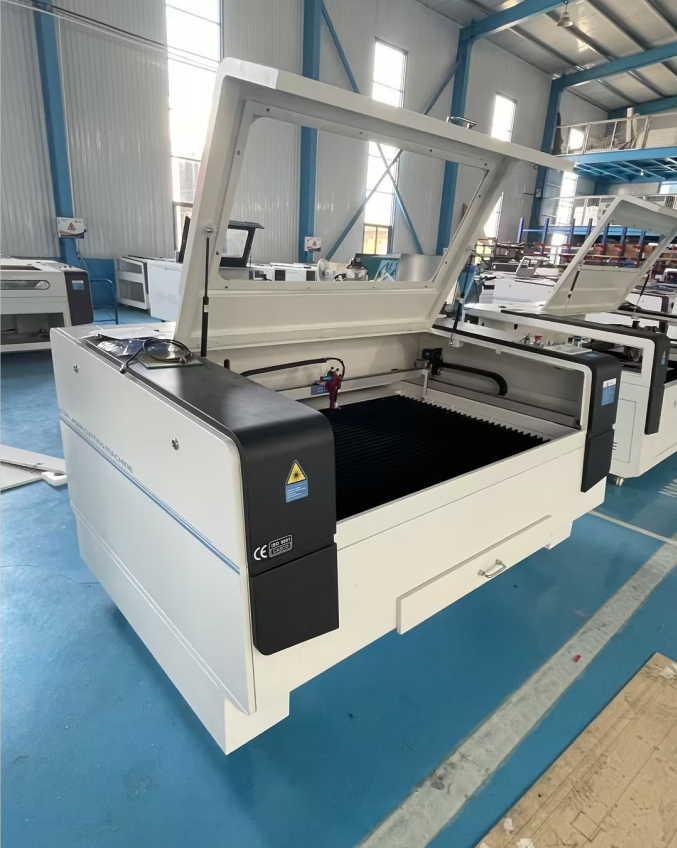 Máy cắt giấy , bìa để làm hộp giấy , thùng carton - 1